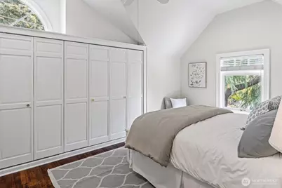 1920 NE Naomi Place, Seattle, WA 98115 - Photo 15