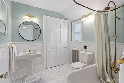 1920 NE Naomi Place, Seattle, WA 98115 - Photo 19