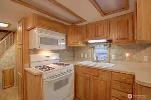 137 6 Riverside Dr, Deming, WA 98244 - Photo 9