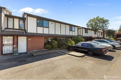 212 SW 146th Street #105, Burien, WA 98166 - Photo 1