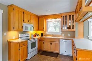 527 17th St SE, Puyallup, WA 98372 - Photo 11
