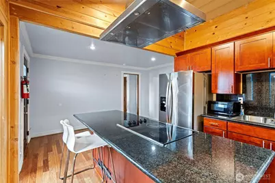 6618 43rd Avenue S, Seattle, WA 98118 - Photo 7