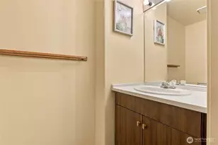 3605 93rd Ave SE, Mercer Island, WA 98040 - Photo 17