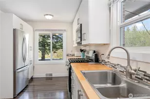 997 W Larson Rd, Bellingham, WA 98226 - Photo 15