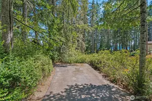 1750 N Colony Surf Dr, Lilliwaup, WA 98555 - Photo 3