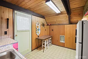 1750 N Colony Surf Dr, Lilliwaup, WA 98555 - Photo 9