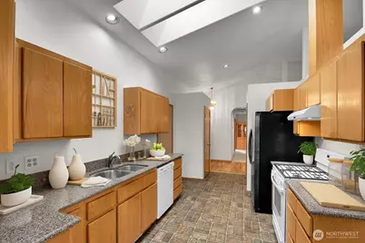 2504 116th Avenue NE, Lake Stevens, WA 98258 - Photo 5