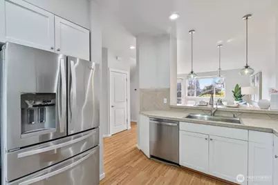 10901 124th Avenue NE #2-4, Kirkland, WA 98033 - Photo 5