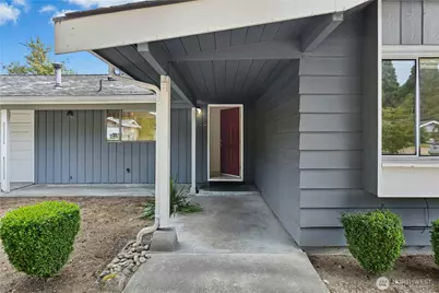 250 110th Place SE, Bellevue, WA 98004 - Photo 3