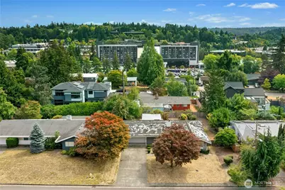 250 110th Place SE, Bellevue, WA 98004 - Photo 31