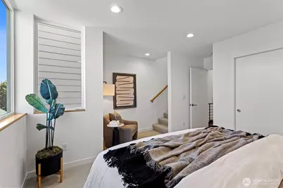 2314 Thorndyke Avenue W #B, Seattle, WA 98199 - Photo 27