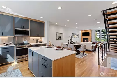 2314 Thorndyke Avenue W #B, Seattle, WA 98199 - Photo 1