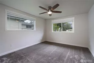 863 SE 6th Ave, Oak Harbor, WA 98277 - Photo 11