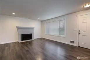 863 SE 6th Ave, Oak Harbor, WA 98277 - Photo 3