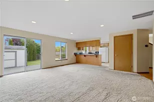 12402 107th Pl NE, Kirkland, WA 98034 - Photo 7