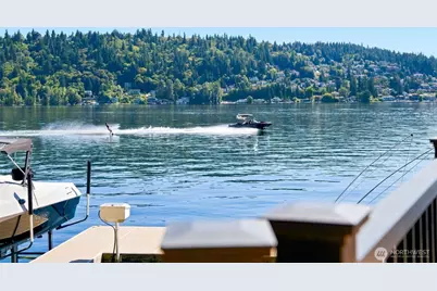 2002 W Lake Sammamish Parkway NE, Redmond, WA 98052 - Photo 5