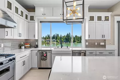 20404 Church Lake Drive E, Bonney Lake, WA 98391 - Photo 13