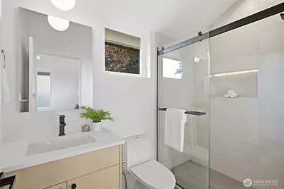 7531 31st Avenue NE, Seattle, WA 98115 - Photo 9