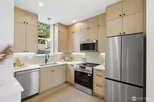 7533 31st Ave NE, Seattle, WA 98115 - Photo 5