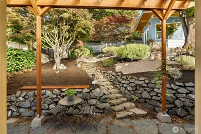 3006 11th Avenue W, Seattle, WA 98119 - Photo 13