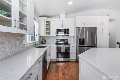 5529 1st Drive W, Everett, WA 98203 - Photo 9