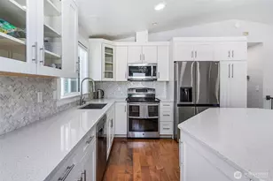 5529 1st Dr W, Everett, WA 98203 - Photo 9