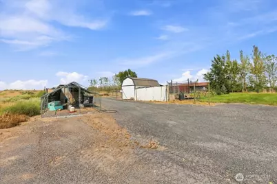 3914 Road F NE, Moses Lake, WA 98837 - Photo 7