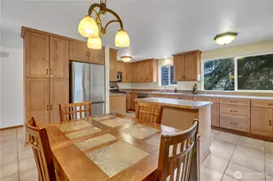 530 Forrest Park Dr, Fircrest, WA 98466 - Photo 9