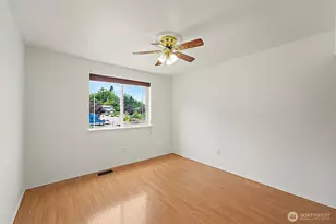 3011 12th St Pl SW, Puyallup, WA 98373 - Photo 17