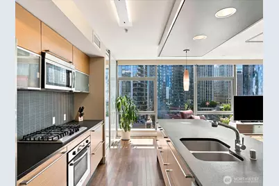 820 Blanchard Street #1007, Seattle, WA 98121 - Photo 11