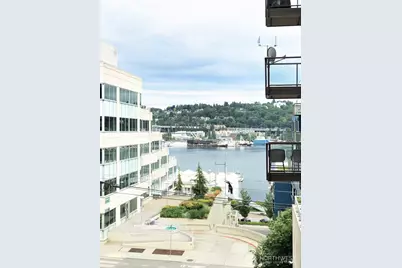 701 Galer Street #304, Seattle, WA 98109 - Photo 5