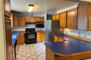 18610 196th Ave SE, Renton, WA 98058 - Photo 3