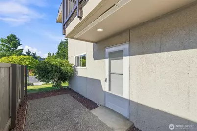 5807 Hendrickson Avenue #101, Ferndale, WA 98248 - Photo 3