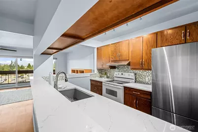 2021 N Laventure Road #404, Mount Vernon, WA 98273 - Photo 15