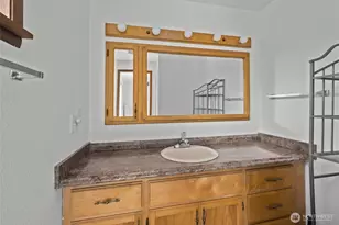 1206 Independence Ct, Oak Harbor, WA 98277 - Photo 19