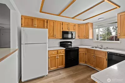 1206 Independence Court, Oak Harbor, WA 98277 - Photo 9
