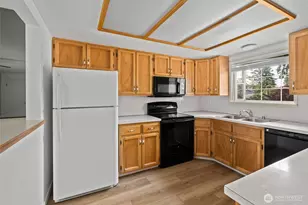 1206 Independence Ct, Oak Harbor, WA 98277 - Photo 9