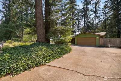 8609 Lake Forest Drive SE, Lacey, WA 98503 - Photo 3