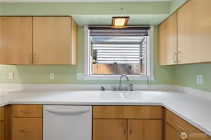 8609 Lake Forest Dr SE, Lacey, WA 98503 - Photo 17