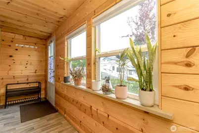 1005 E 57th Street, Tacoma, WA 98404 - Photo 5