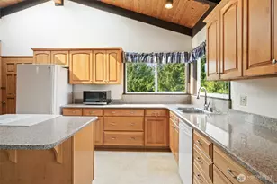 91 Huckleberry Cir, Sequim, WA 98382 - Photo 9