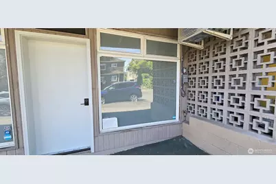 4213 Winslow Place N, Seattle, WA 98103 - Photo 7