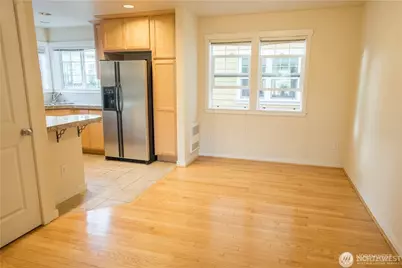 1618 N 46th Street #B, Seattle, WA 98103 - Photo 7