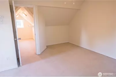1618 N 46th Street #B, Seattle, WA 98103 - Photo 21