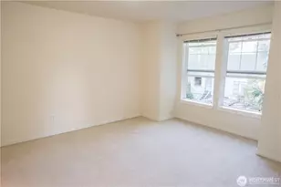 1618 N 46th St, Seattle, WA 98103 - Photo 17