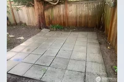 1618 N 46th Street #B, Seattle, WA 98103 - Photo 25