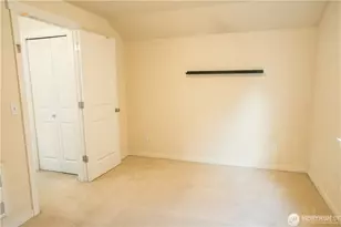1618 N 46th St, Seattle, WA 98103 - Photo 15