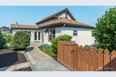 1413 17th Street, Anacortes, WA 98221 - Photo 33