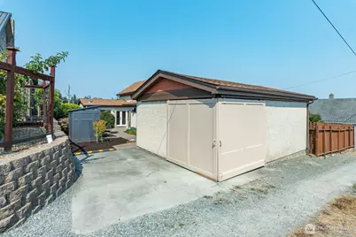 1413 17th Street, Anacortes, WA 98221 - Photo 31
