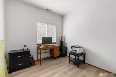 323 N Laventure Road #D, Mount Vernon, WA 98273 - Photo 21